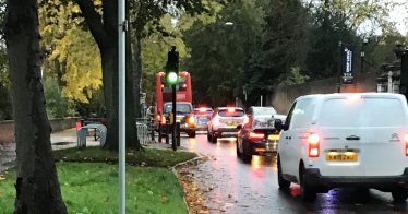 Kew Road Gridlock